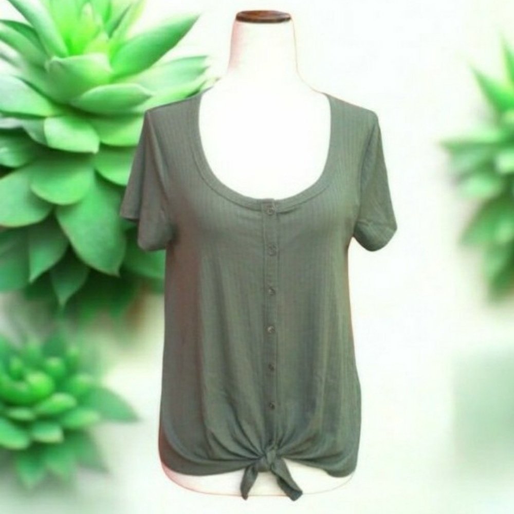 HOLLISTER Olive Green Tie knot Short Sleeve Shirt Size Small